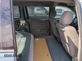 2010 Honda Odyssey EX z VIN 5FNRL3H41AB006223, wystawiony jako Copart lot #58277655 z przebiegiem 144 895 mil mil oraz Czysty tytuł • Clean title. Historia ofert i sprzedaży dostępna na DreamBid. Obrazek 10.