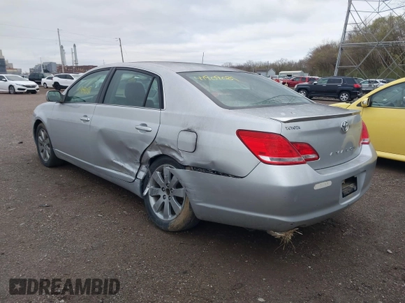 2006 Toyota Avalon XL with VIN 4T1BK36B56U122203, listed as a IAAI auction lot 41909081 with 227,587 mi miles and . Bid and sale history available at carsss.com. Image 3.