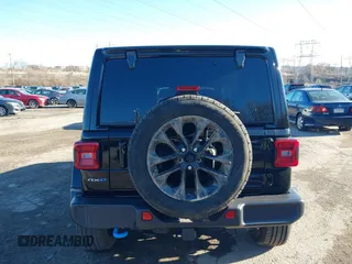 2024 Jeep Wrangler Sahara with VIN 1C4RJXP62RW126989, listed as a IAAI auction lot 41816525 with 11,241 mi miles and . Bid and sale history available at DreamBid. Image 17.