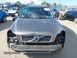 2010 Volvo XC90 I6 with VIN YV4982CZXA1561577, listed as a IAAI auction lot 41958498 with 97,376 mi miles. Bid and sale history available at carsss.com. Image 13.