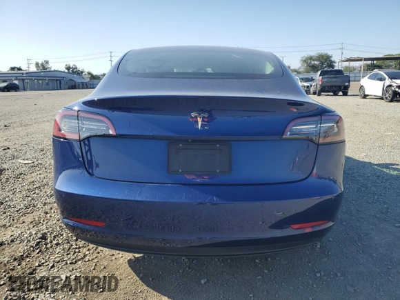 2019 Tesla Model 3 Mid Range z VIN 5YJ3E1EAXKF299345, wystawiony jako Copart lot #58335555 z przebiegiem 69 372 mil mil oraz Szkody całkowita. Historia ofert i sprzedaży dostępna na DreamBid. Obrazek 6.