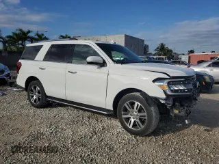 2022 Ford Expedition Limited with VIN 1FMJU1KT6NEA65222, listed as a Copart auction lot 45297205 with 38,423 mi miles and Clean Title. Bid and sale history available at carsss.com. Image 4.
