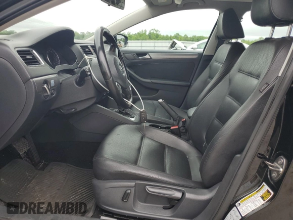 2014 Volkswagen Jetta TDI w/Premium with VIN 3VWLL7AJ0EM307240, listed as a Copart auction lot 59022185 with 104,600 mi miles and Salvage title. Bid and sale history available at DreamBid. Image 7.