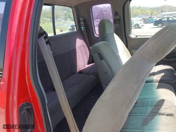 1998 Ford F-150 Standard with VIN 1FTZX1729WKB42151, listed as a IAAI auction lot 42074530 with 174,690 mi miles. Bid and sale history available at carsss.com. Image 8.