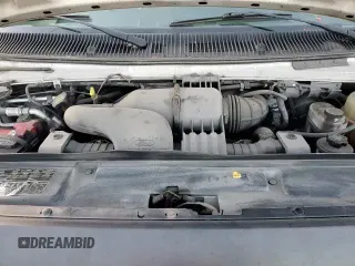 2011 Ford Econoline Cargo Commercial z VIN 1FTSE3EL6BDA78468, wystawiony jako Copart lot #83078344 z przebiegiem 139 237 mil mil oraz Czysty tytuł • Clean title. Historia ofert i sprzedaży dostępna na DreamBid. Obrazek 14.