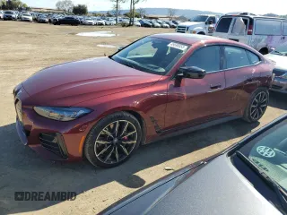 2024 BMW i4 M50 z VIN WBY33AW02RFT05297, wystawiony jako Copart lot #49698555 z przebiegiem 4701 mil mil oraz Szkody całkowita. Historia ofert i sprzedaży dostępna na DreamBid. Obrazek 1.
