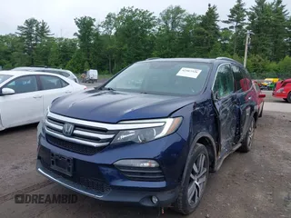 2017 Honda Pilot Touring with VIN 5FNYF6H99HB093136, listed as a IAAI auction lot 42507326 with 125,579 mi miles and . Bid and sale history available at DreamBid. Image 17.