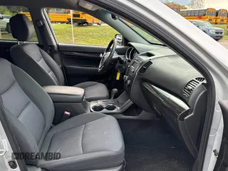 2012 Kia Sorento LX with VIN 5XYKT3A65CG211116, listed as a Copart auction lot 54499445 with 121,173 mi miles and Clean Title. Bid and sale history available at carsss.com. Image 5.