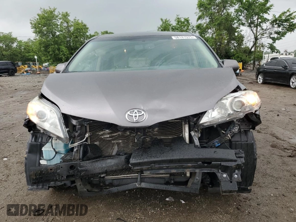 2015 Toyota Sienna LE AAS with VIN 5TDKK3DC3FS572405, listed as a Copart auction lot 58141975 with 146,820 mi miles and Salvage title. Bid and sale history available at DreamBid. Image 5.