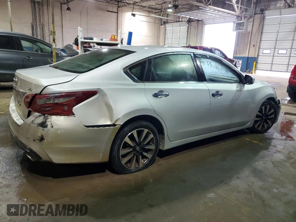 2018 Nissan Altima SV with VIN 1N4AL3AP0JC125062, listed as a Copart auction lot 82849554 with 122,830 mi miles and Clean Title. Bid and sale history available at DreamBid. Image 3.