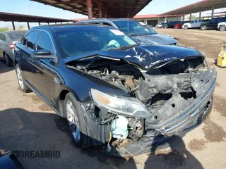 2010 Ford Taurus SHO с VIN 1FAHP2KT2AG138722, выставлен на аукционе IAAI как лот 41986706 с пробегом 133 811 миль миль и . История ставок и продаж доступна на DreamBid. Изображение 1.