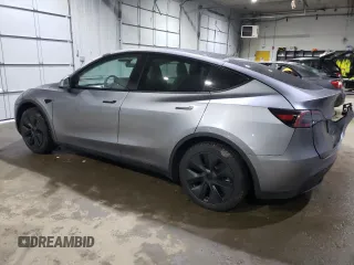 2024 Tesla Model Y Long Range with VIN 7SAYGDEE3RA293367, listed as a Copart auction lot 88109015 with 16,109 mi miles and Salvage Title. Bid and sale history available at DreamBid. Image 2.