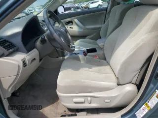 2008 Toyota Camry LE z VIN 4T1BE46KX8U752508, wystawiony jako Copart lot #59960155 z przebiegiem 123 083 mil mil oraz Czysty tytuł • Clean title. Historia ofert i sprzedaży dostępna na DreamBid. Obrazek 7.