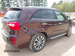 2015 Kia Sorento SX Limited with VIN 5XYKW4A72FG555027, listed as a IAAI auction lot 41884409 with 107,070 mi miles. Bid and sale history available at carsss.com. Image 4.