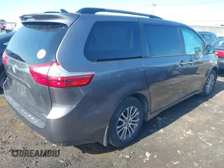 2019 Toyota Sienna XLE Auto Access Seat with VIN 5TDYZ3DC5KS014278, listed as a IAAI auction lot 41767187 with 59,444 mi miles. Bid and sale history available at carsss.com. Image 4.