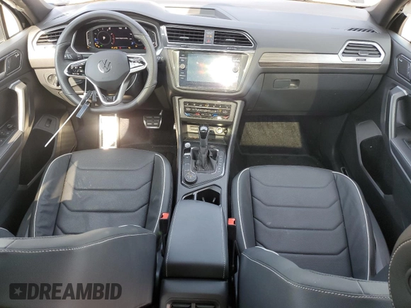 2024 Volkswagen Tiguan SEL R-Line с VIN 3VV4B7AX9RM169462, выставлен на аукционе Copart как лот 59435985 с пробегом 11 321 миль миль и Списание • Salvage title. История ставок и продаж доступна на DreamBid. Изображение 8.