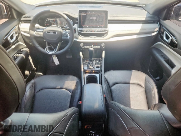 2025 Jeep Compass Limited z VIN 3C4NJDCN1ST523924, wystawiony jako Copart lot #63742705 z przebiegiem 22 210 mil mil oraz Czysty tytuł • Clean title. Historia ofert i sprzedaży dostępna na DreamBid. Obrazek 8.
