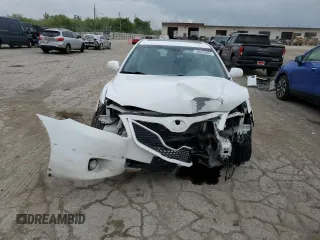 2011 Toyota Camry LE z VIN 4T1BF3EK6BU721532, wystawiony jako Copart lot #56635055 z przebiegiem 184 457 mil mil oraz Szkoda całkowita • Salvage title. Historia ofert i sprzedaży dostępna na DreamBid. Obrazek 5.