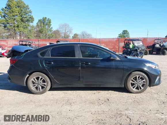 2023 Kia Forte LXS with VIN 3KPF24AD8PE653786, listed as a IAAI auction lot 41724948 with 27,598 mi miles and . Bid and sale history available at DreamBid. Image 14.