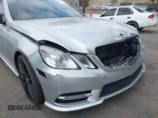 2012 Mercedes-Benz E E 350 Luxury with VIN WDDHF5KB8CA589252, listed as a IAAI auction lot 41528203 with 164,870 mi miles and . Bid and sale history available at carsss.com. Image 17.