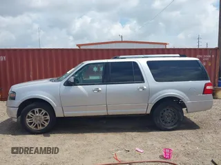 2011 Ford Expedition Max Limited z VIN 1FMJK2A52BEF55165, wystawiony jako IAAI lot #42467164 z przebiegiem 297 499 mil mil oraz . Historia ofert i sprzedaży dostępna na DreamBid. Obrazek 14.