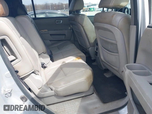 2011 Honda Pilot EX-L with VIN 5FNYF4H68BB017361, listed as a IAAI auction lot 41933024 with 338,819 mi miles and . Bid and sale history available at carsss.com. Image 6.