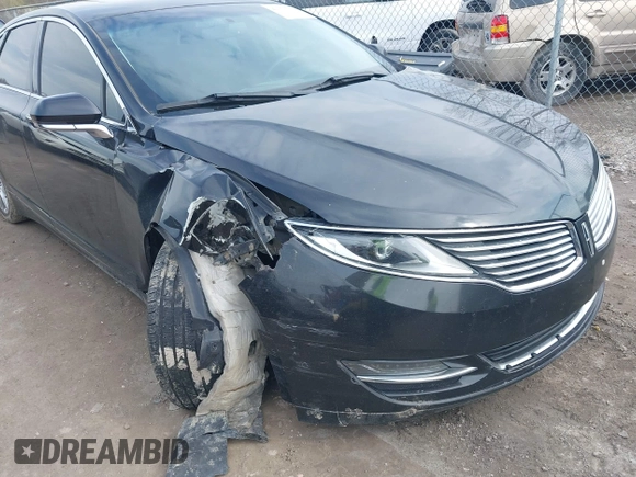 2014 Lincoln MKZ with VIN 3LN6L2J94ER811877, listed as a IAAI auction lot 42022519 with 178,972 mi miles. Bid and sale history available at carsss.com. Image 6.