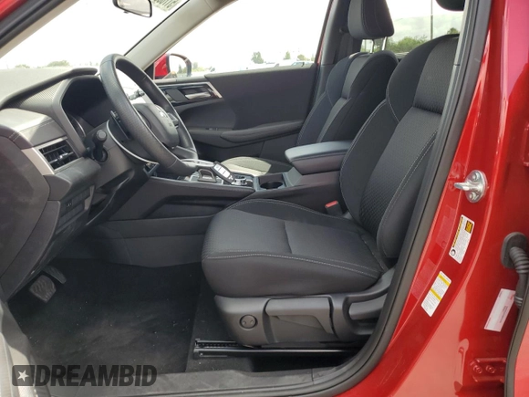 2024 Mitsubishi Outlander ES z VIN JA4J3UA89RZ072115, wystawiony jako Copart lot #51763575 z przebiegiem 2 195 mil mil oraz Czysty tytuł • Clean title. Historia ofert i sprzedaży dostępna na DreamBid. Obrazek 7.