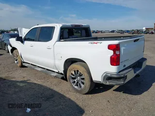 2020 Chevrolet Silverado 1500 LT with VIN 3GCUYDET4LG203526, listed as a IAAI auction lot 42107566 with 106,584 mi miles and . Bid and sale history available at DreamBid. Image 3.