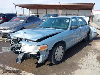 2003 Ford Crown Victoria Standard with VIN 2FAFP73W13X224792, listed as a IAAI auction lot 41809080 with NaN miles. Bid and sale history available at carsss.com. Image 17.