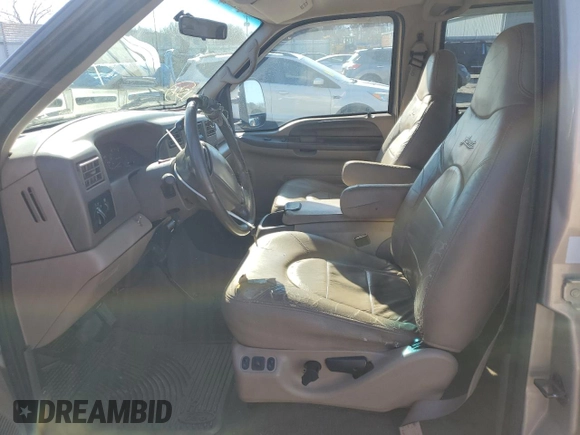 1999 Ford F-350 XL with VIN 1FTSW31F0XEB99947, listed as a Copart auction lot 84993924 with 215,863 mi miles and Clean title. Bid and sale history available at DreamBid. Image 7.