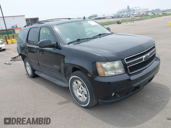 2009 Chevrolet Tahoe 1LT z VIN 1GNFK23009R297220, wystawiony jako IAAI lot #42480122 z przebiegiem 256 343 mil mil oraz . Historia ofert i sprzedaży dostępna na DreamBid. Obrazek 1.