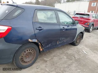 2009 Toyota Matrix with VIN 2T1KU40E89C155270, listed as a IAAI auction lot 41884468 with 213,049 mi miles. Bid and sale history available at carsss.com. Image 6.