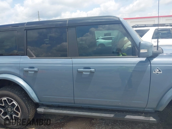 2024 Ford Bronco Outer Banks with VIN 1FMDE8BH5RLA98387, listed as a IAAI auction lot 42496928 with 6,433 mi miles and . Bid and sale history available at DreamBid. Image 14.