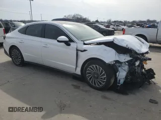 2024 Hyundai Sonata Hybrid Limited with VIN KMHL54JJ1RA101709, listed as a Copart auction lot 45246235 with 6,043 mi miles and Salvage Title. Bid and sale history available at carsss.com. Image 4.