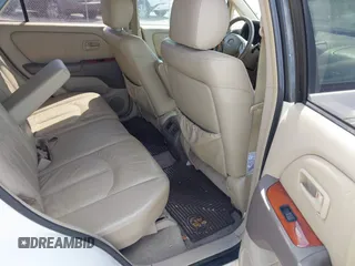 2000 Lexus RX 300 with VIN JT6GF10U3Y0050934, listed as a IAAI auction lot 41778583 with 177,889 mi miles and . Bid and sale history available at carsss.com. Image 8.