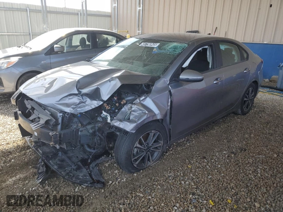 2024 Kia Forte LXS with VIN 3KPF24AD0RE730993, listed as a Copart auction lot 45736945 with 20,348 mi miles and Clean Title. Bid and sale history available at carsss.com. Image 1.