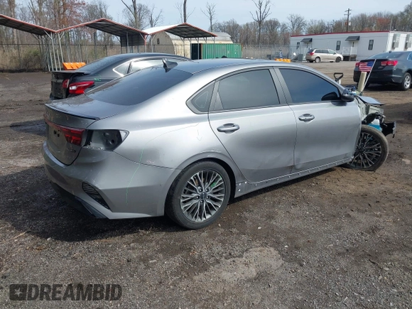 2023 Kia Forte GT-Line z VIN 3KPF54AD6PE684798, wystawiony jako IAAI lot #41921089 z przebiegiem 24 670 mil mil oraz . Historia ofert i sprzedaży dostępna na DreamBid. Obrazek 4.