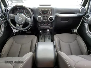 2018 Jeep Wrangler Unlimited Sahara with VIN 1C4HJWEG4JL922375, listed as a Copart auction lot 55333765 with 111,986 mi miles and Salvage title. Bid and sale history available at DreamBid. Image 8.