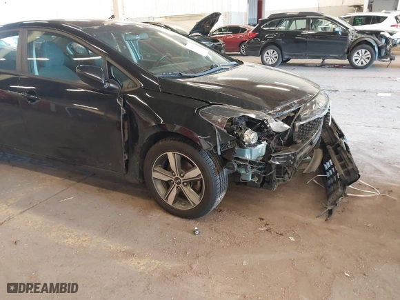 2018 Kia Forte LX with VIN 3KPFL4A71JE261201, listed as a IAAI auction lot 41658320 with 146,872 mi miles. Bid and sale history available at carsss.com. Image 6.