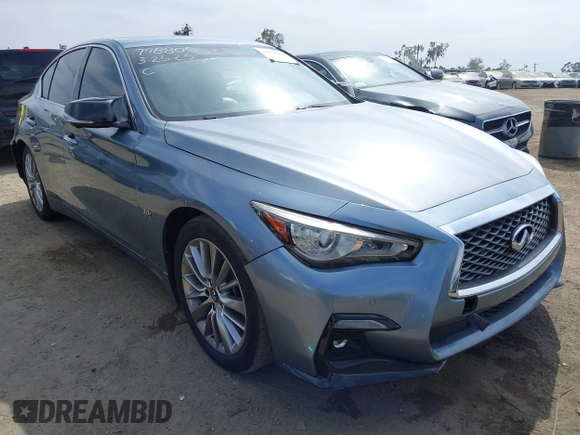 2018 Infiniti Q50 3.0t LUXE with VIN JN1EV7AP9JM352079, listed as a IAAI auction lot 42030404 with 62,550 mi miles. Bid and sale history available at carsss.com. Image 1.