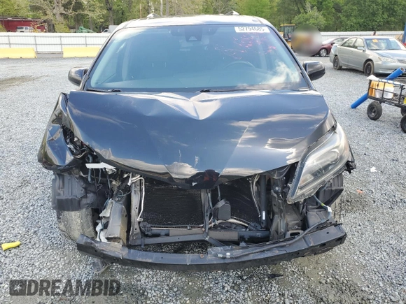 2018 Toyota Sienna SE с VIN 5TDXZ3DC9JS912005, выставлен на аукционе Copart как лот 52794685 с пробегом 75 861 миль миль и Списание • Salvage title. История ставок и продаж доступна на DreamBid. Изображение 5.