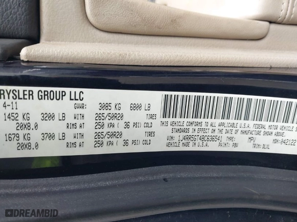 2011 Jeep Grand Cherokee Limited with VIN 1J4RR5GT4BC636541, listed as a IAAI auction lot 41912877 with 127,482 mi miles. Bid and sale history available at carsss.com. Image 9.
