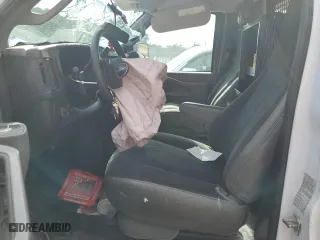 2019 GMC Savana Cargo Van with VIN 1GTW7AFG3K1368508, listed as a Copart auction lot 63896384 with 0 mi miles and Salvage Title. Bid and sale history available at carsss.com. Image 7.