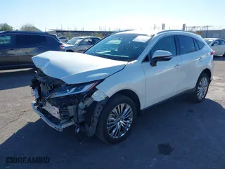 2022 Toyota Venza LE with VIN JTEAAAAH1NJ110449, listed as a IAAI auction lot 41602152 with 19,228 mi miles. Bid and sale history available at carsss.com. Image 2.