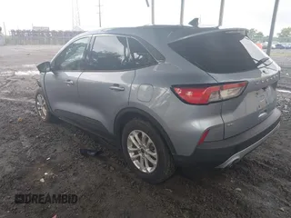 2022 Ford Escape SE with VIN 1FMCU0G66NUB41002, listed as a IAAI auction lot 42616921 with Not provided miles and . Bid and sale history available at DreamBid. Image 3.