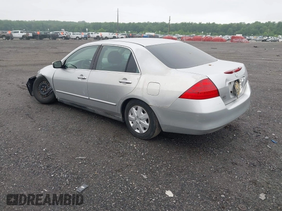 2007 Honda Accord LX z VIN 1HGCM56427A110840, wystawiony jako IAAI lot #42524805 z przebiegiem 196 933 mil mil oraz . Historia ofert i sprzedaży dostępna na DreamBid. Obrazek 3.