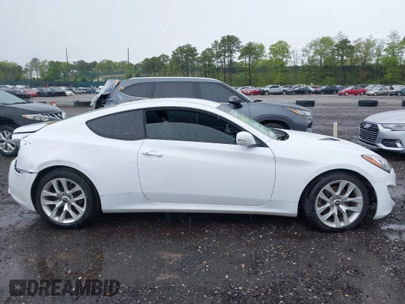2016 Hyundai Genesis Coupe 3.8L Base with VIN KMHHT6KJXGU136900, listed as a IAAI auction lot 42203757 with 90,258 mi miles and . Bid and sale history available at DreamBid. Image 14.