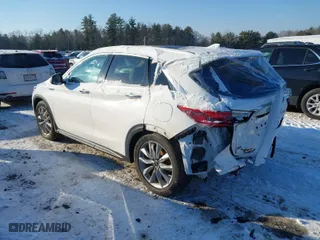 2020 Infiniti QX50 ESSENTIAL with VIN 3PCAJ5M3XLF109526, listed as a IAAI auction lot 41388453 with 109,827 mi miles. Bid and sale history available at carsss.com. Image 3.