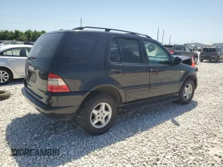 2001 Mercedes-Benz M 320/430/500 z VIN 4JGAB54E81A283210, wystawiony jako Copart lot #52238615 z przebiegiem 176 719 mil mil oraz Szkoda całkowita • Salvage title. Historia ofert i sprzedaży dostępna na DreamBid. Obrazek 3.